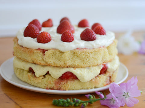 Jordbærlagkage