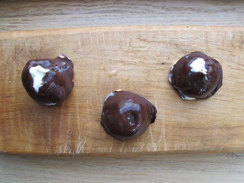 No Fuss Homemade Ice Cream Bonbons for any Summer Party