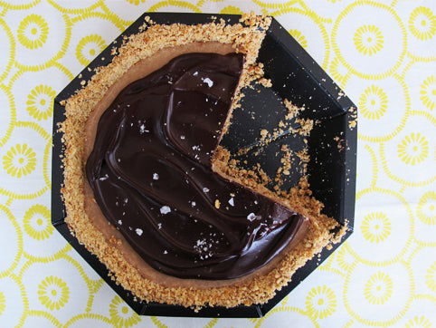 A Simple and Lovely Salty Caramel Pie Recipe