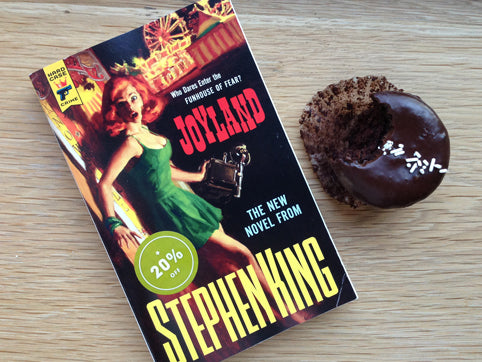 If I'm Not Baking, I'm Reading. Beach Reads Edition.